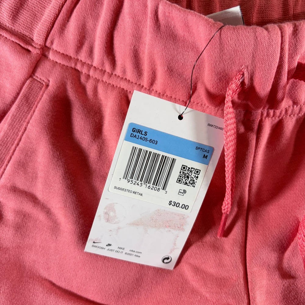 Nike Girls Sportswear Fleece Shorts Pink DA1405-603 Size Medium NWT - Picture 3 of 5